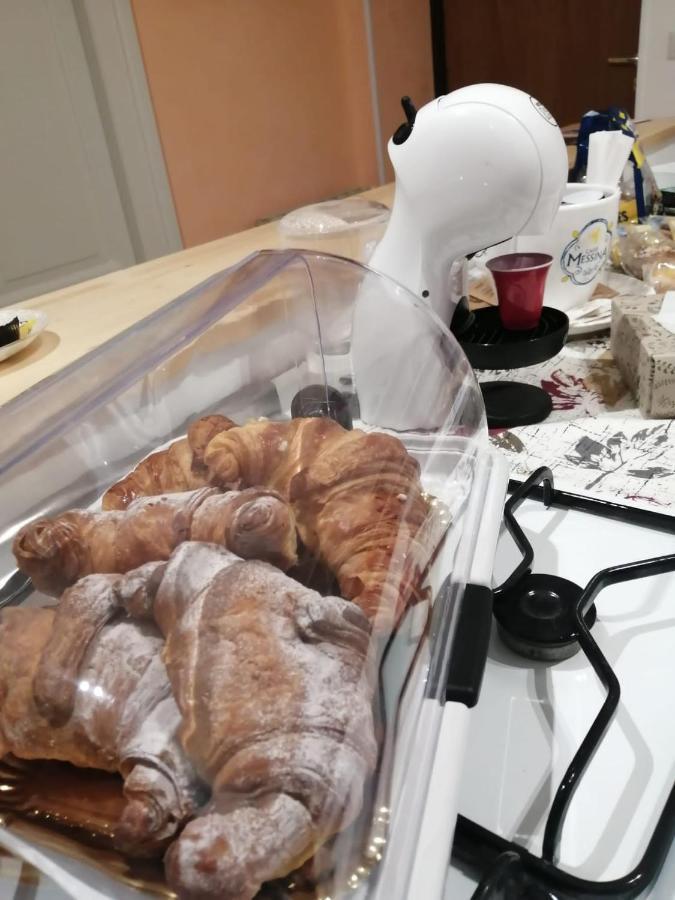 B&B Suleima Messina Eksteriør bilde